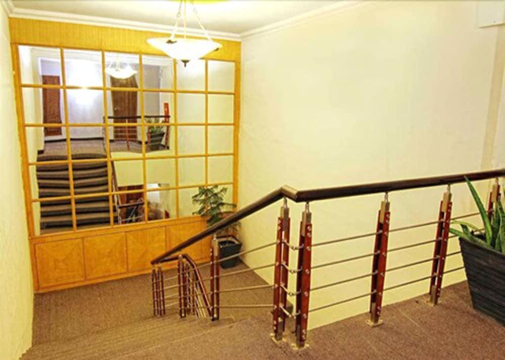 Hotel Pangeran City Padang  Exterior photo
